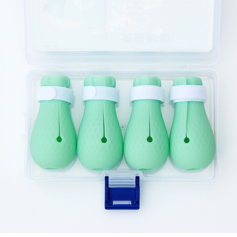 Kassi kriimustusvastane jalakate, silikoonist kriimustusvastased kassi küüniskindad, kassi pesemisvahendid, lemmiklooma jalakate, 4 pakki