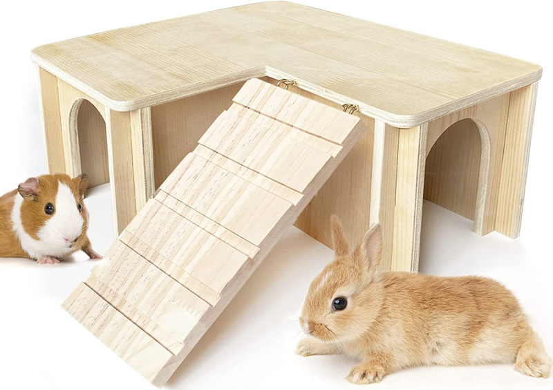 Puidust lossi ja redeliga dodge-mänguasi hamstrile ja meriseale, küülikule