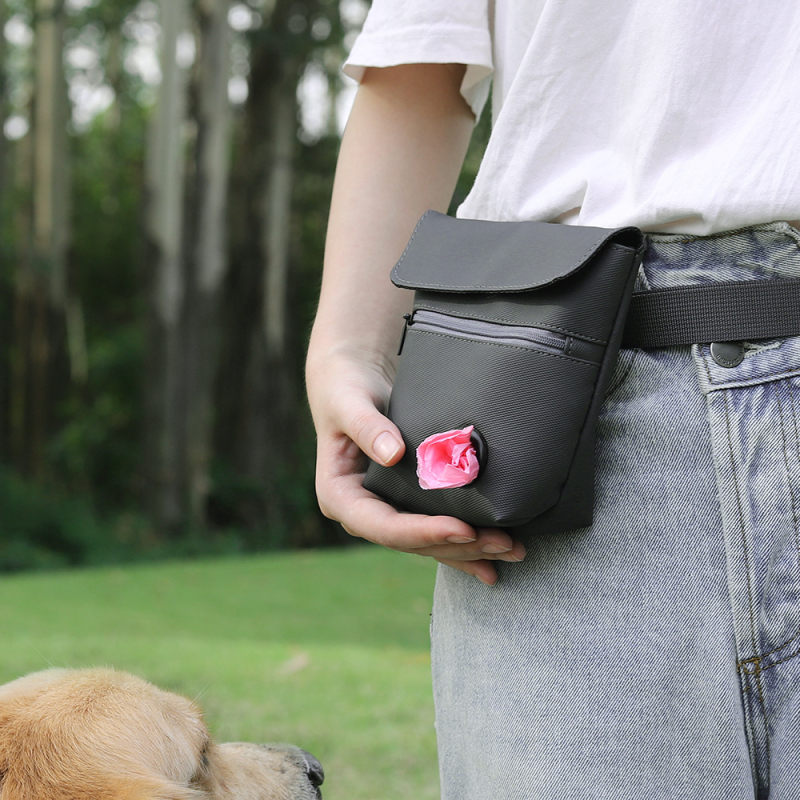 Kutyakiképző táska, hordozható kiképző táska kutyák sétáltatásához, átlós váll-derék fesztávolság, kisállat nassolnivalók, mágneses nyitás, kakizsák tárolótáska
