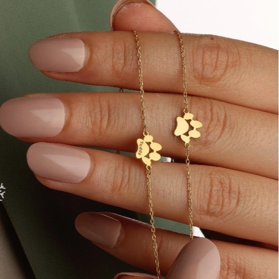 Piiriülene sõltumatu jaama kuum isetegemise lemmiklooma, kassi, koera ja nikerdatud nimega käevõru sõbrapäevaks, emadepäeva kingituseks roostevabast terasest