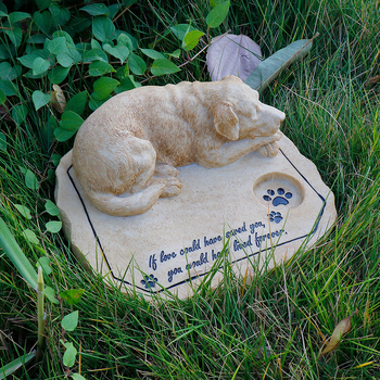 „Amazon“ 3D šunų augintinių atminimo antkapis lauko kiemo dervos dekoravimui šuniukų atminimo akmenų papuošalai