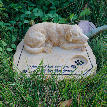 „Amazon“ 3D šunų augintinių atminimo antkapis lauko kiemo dervos dekoravimui šuniukų atminimo akmenų papuošalai