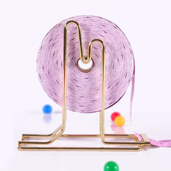 Metallist piletiriiul loteriiriiul piletiriiuli hoidik kullatud messingist riiul loteriipiletiriiul