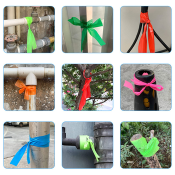 Gamykloje pritaikyta PVC vėliavos juosta be klijų, fluorescencinė juostelė, medis, žyminti lauko identifikavimo juostą