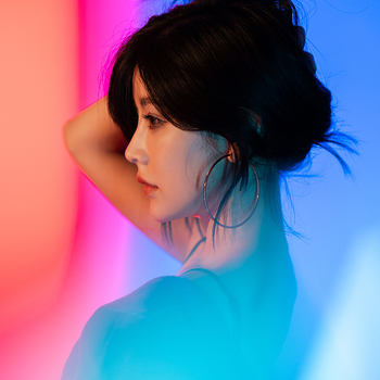 Karstā pārdošana tiešraidē, rokas izliekta pusloka speciālā efekta kamera, objektīva izplūšanas efekta fotografēšanas kamera, selfiju rīks