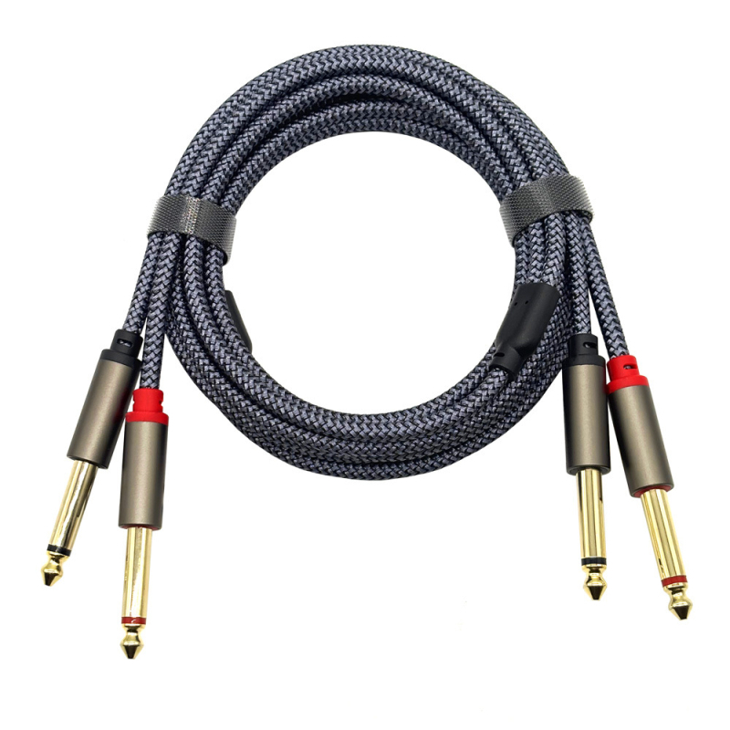 Kahekordne 6,5 mm audiokaabel, mikrofoni ja instrumendi häälestamise kaabel, elektriline kast, kitarr, bass, kõlar, kahekordne 6,35 mm kitarrikaabel