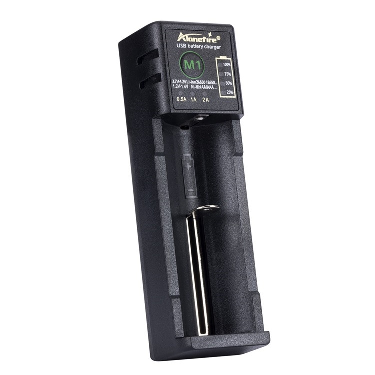 M1 type-c kiirlaadimisega liitiumaku Ni-mh nr 5 nr 7 18650 26650 universaalne nutikas laadija