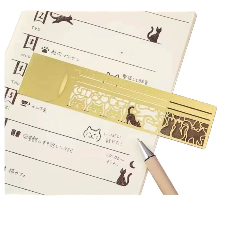 Mazās sarkanās grāmatiņas tā paša japāņu kaķa veidnes rokasgrāmata. Daudzfunkcionāls lineāls ar kaķēna rakstu un pievilcīgs izskats kā dāvana.