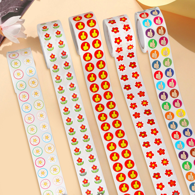 5000 Ft/tekercs, inspiráló felfele mutató hüvelykujj bónusz matrica, 1,5 cm-es kis piros virágcsillag matrica