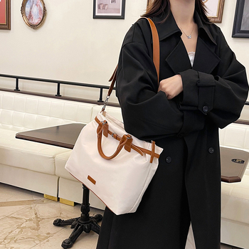 Kuprinė moterims 2025 m. Nauja aukštos klasės tekstūros nišinė didelės talpos nešiojamojo kompiuterio krepšys per petį