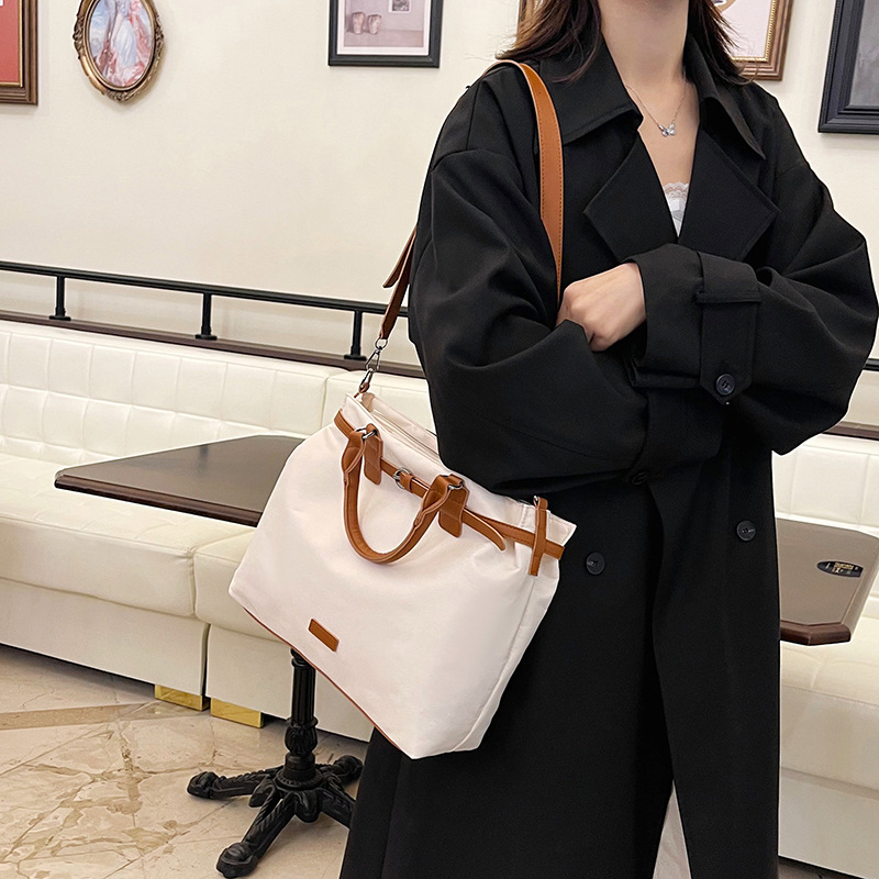 Kuprinė moterims 2025 m. Nauja aukštos klasės tekstūros nišinė didelės talpos nešiojamojo kompiuterio krepšys per petį