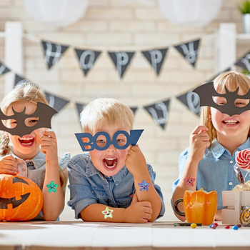 Határokon átnyúló, raktáron, 2,5 cm-es mosolygós arc, mosoly, ötágú csillag, rajzfilm, villanás, lézer, diy ajándék, ajándék matrica címke