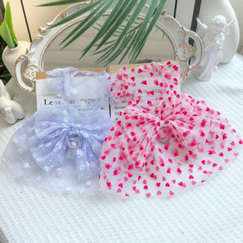 Kutyáknak és macskáknak tavaszi és nyári új szív alakú hálós repülő ujjú hercegnői ruha vékony napvédő ruhák kis mackó