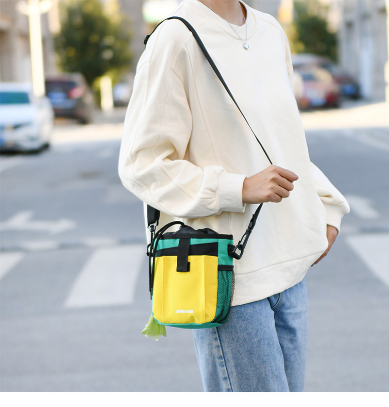 Uus piiriülene lemmikloomakott, koerte treenimiseks mõeldud lemmikloomade väljasõiduks mõeldud lemmikloomade treeningkott, mugav suure mahutavusega koerte suupistekott õues kasutamiseks