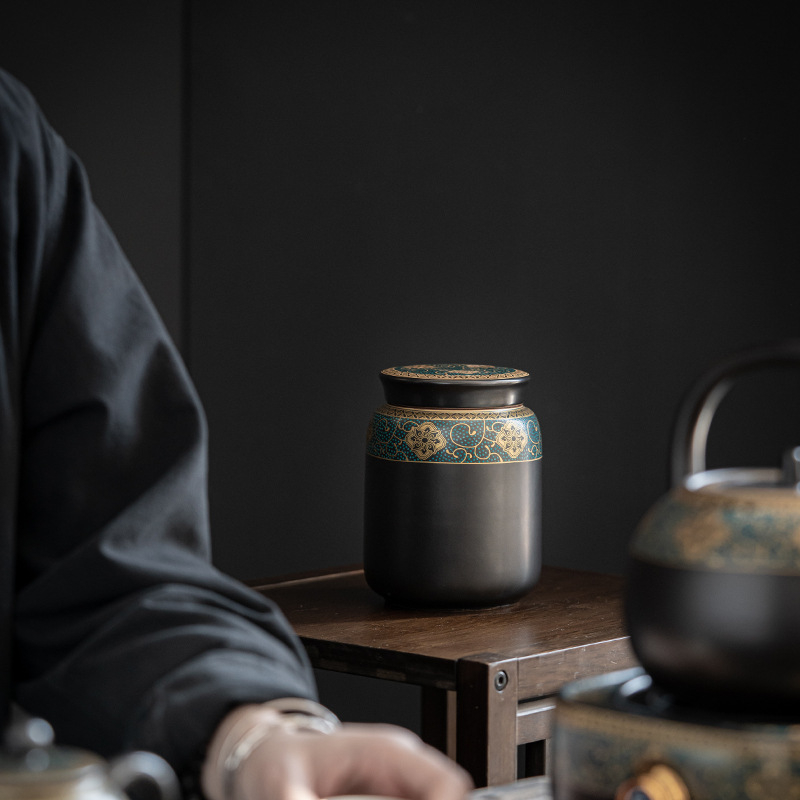 Üheksa käsitöölise stiilis Hiina antiikne keraamiline teekann, pu'er tee, must tee, suletud purk, loominguline kung fu teekomplekt, Qin stiilis teekann