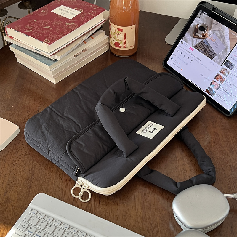 Mažas, lengvas ir naštą mažinantis moteriškas medvilninis burbulinės plėvelės krepšys iš „Fresh Satchel“ 10/13 colių planšetinio kompiuterio krepšio.