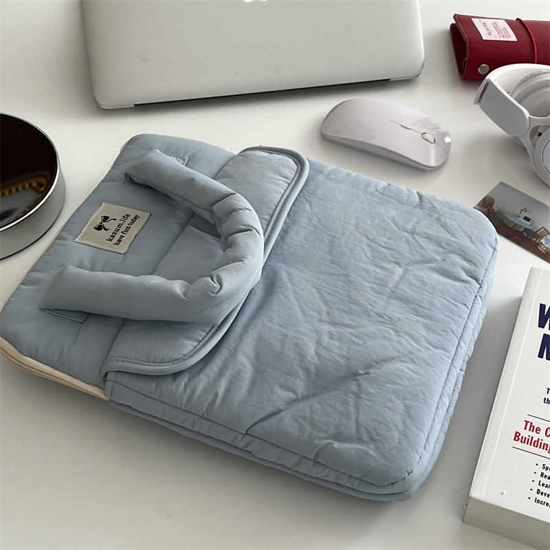 Mažas, lengvas ir naštą mažinantis moteriškas medvilninis burbulinės plėvelės krepšys iš „Fresh Satchel“ 10/13 colių planšetinio kompiuterio krepšio.