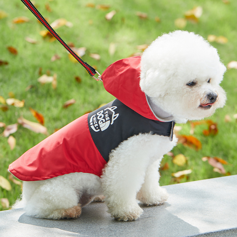 Határokon átnyúló őszi és téli új színblokkos kutya esőkabát, kisállatruhák, új divatos márkájú kiskutya plüssmackó