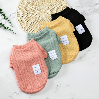 Lemmiklooma kampsun uus tehasest sügis- ja talvekassi- ja koerariiete jaoks kassi- ja koeravillast kampsun piiriülese väliskaubanduse jaoks