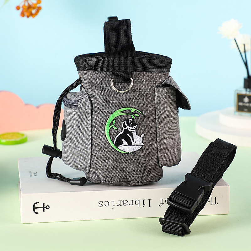 Lemmiklooma treeningkott Professionaalne koerte treeningkott vööle Koerte jalutamiseks mõeldud treeningvahendite kott Koeratoidukott Kaasaskantav koeratoidukott