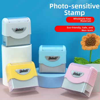 Desmei KL1444 gaismjutīga zīmoga materiāla vairumtirdzniecības rūpnīcas bērnudārza skolas bērnu drēbju nosaukuma zīmogs