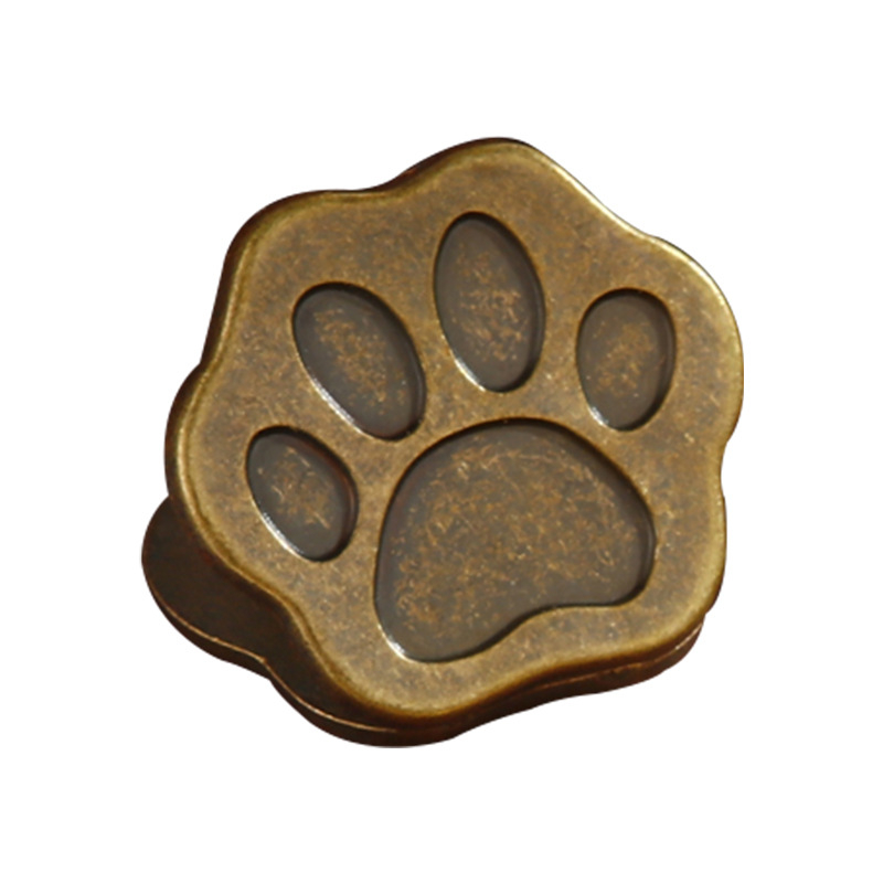 Katės letena, sąskaitų segtukas, mokinių testo popieriaus klasifikavimo segtukas, mielas mažas metalinis segtukas, užrašų segtukas, biuro reikmenų sąskaitų segtukas