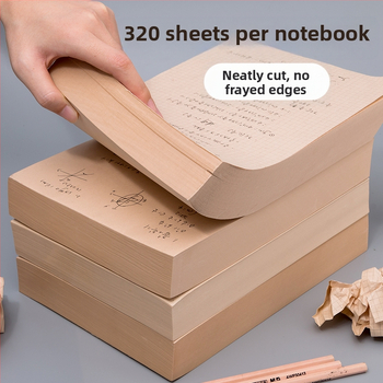 Блогър с 320 парчета чернова от сурова дървесна пулпа за студенти по приемни изпити в докторантура с празна бежова хартия за защита на очите, удебелена с математически анализ