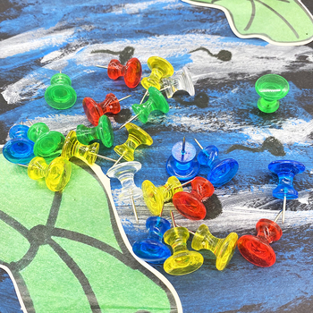 100 suurt knopkat, eriti suured läbipaistvad värvilised I-nööpnõelad, Ameerika knopkad, korgitahvel, teadetetahvel, pressnaelad