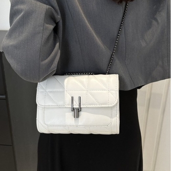 Piiriülene tipptasemel rombikujuline väike ruudukujuline kott naistele 2024. aasta uus moodne Chaneli stiilis õlakott, pendeldaja, universaalne ristikere kott