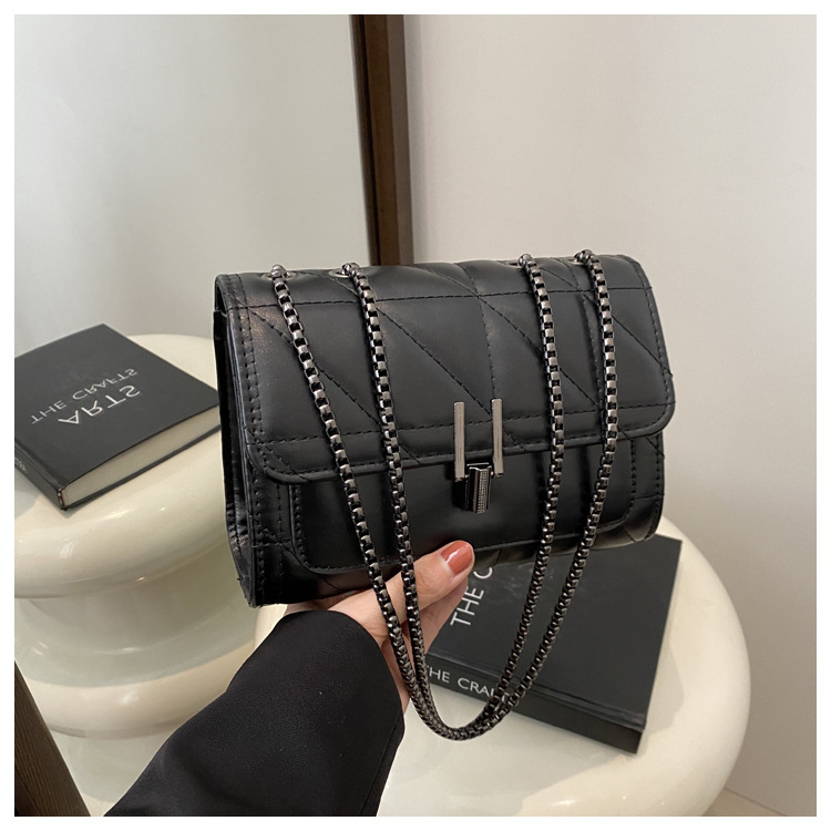 Piiriülene tipptasemel rombikujuline väike ruudukujuline kott naistele 2024. aasta uus moodne Chaneli stiilis õlakott, pendeldaja, universaalne ristikere kott