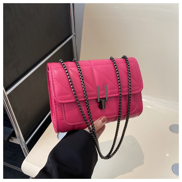 Piiriülene tipptasemel rombikujuline väike ruudukujuline kott naistele 2024. aasta uus moodne Chaneli stiilis õlakott, pendeldaja, universaalne ristikere kott