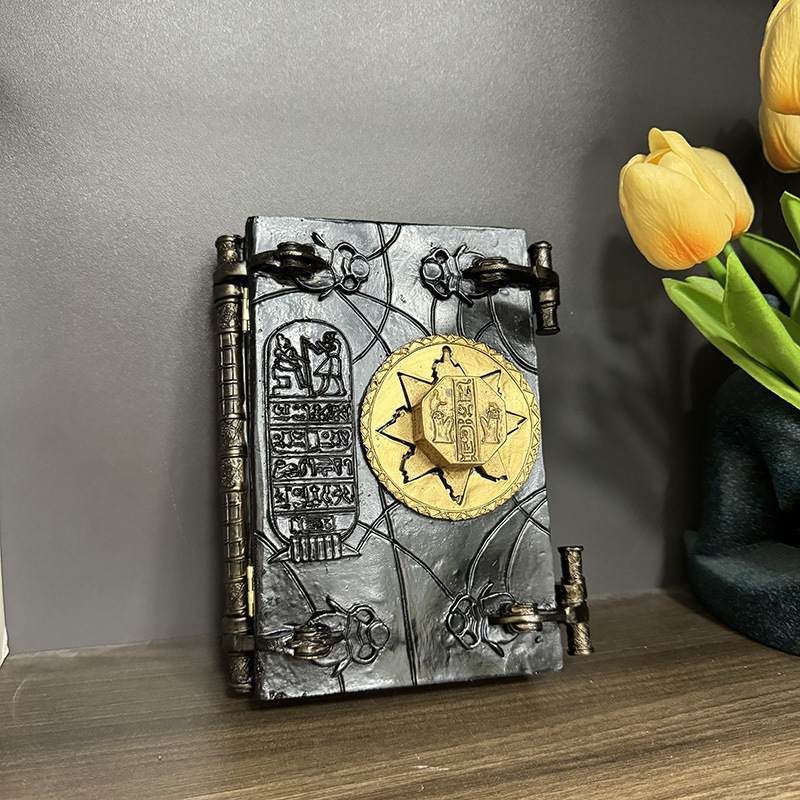 Piiriülene uus muumia surmaraamat surnute raamat maagiline raamat vaigust käsitöö kodukaunistamine