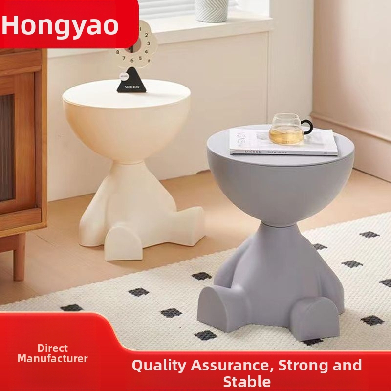 Kreemikas põrandakaunistused Väike kohvilaud Elutuba Loominguline väike lameda peaga diivan Väike abilaud Magamistuba Armas väike öökapp