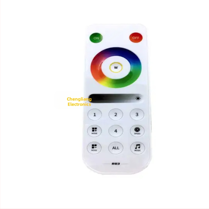 SP638E trīs kanālu RGB maģiskās krāsas LED vadība, Bluetooth mūzikas kontrolieris