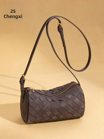 Uus härmas nahast käsitööna valminud kootud kott, kerge, luksuslik nišši ühe õla kaenlaaluse kotiga, kaasaskantav, trendikas õlakott padjaga