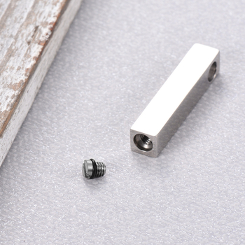 Διασυνοριακή Ζεστή Πώληση από Ανοξείδωτο Ατσάλι Τετράγωνη Στήλη Κυβοειδής Στήλη Ανοιγόμενο Κολιέ Στάχτης Αναμνηστικό Κρεμαστό Μπουκάλι Άρωμα