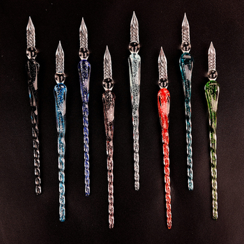 Rankų darbo šviečiantis stiklinis rašiklis, panardintas į vandenį, šviečiantis ženklų rašiklis, šviečiantis rašiklis