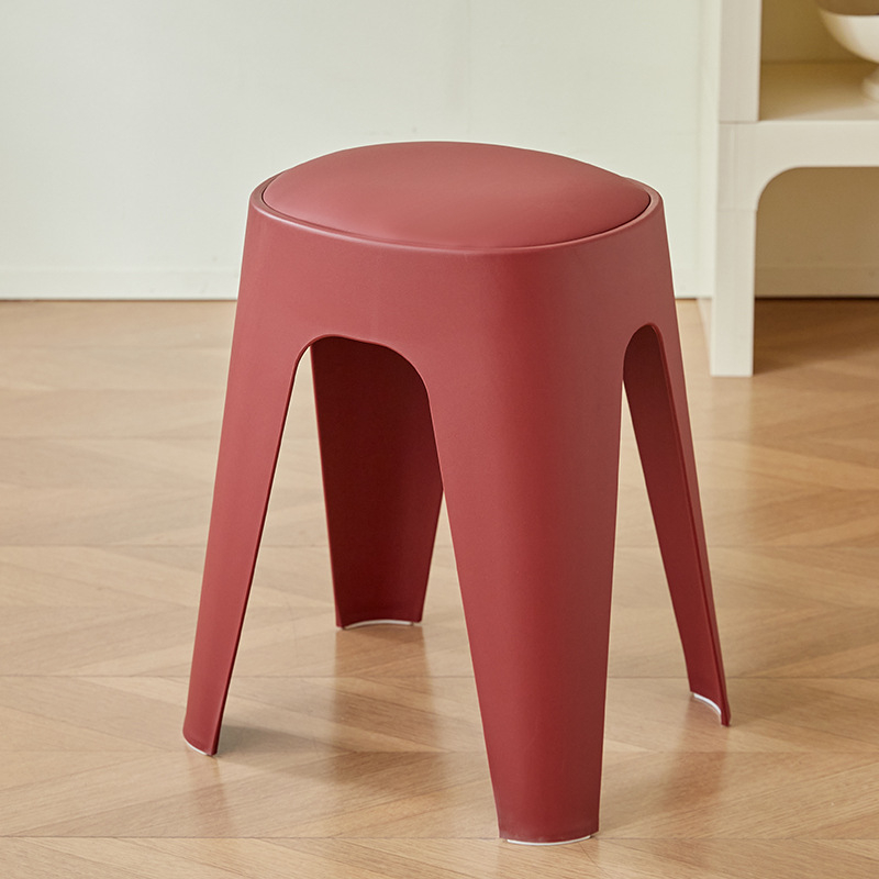 Majapidamises kasutatav plasttool, virnastatav hoiutool, moodne lihtne restoranitool, nahast pehme kotiga, padjaga, plastist ümmargune tool