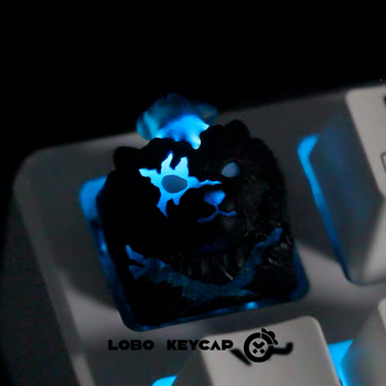 Täiendasin poolläbipaistvat klahvikatet Alone, Shadow Legioni isikupärastatud vaigust mehaanilist klaviatuuri ühe kahemõõtmelise Esc-klahviga