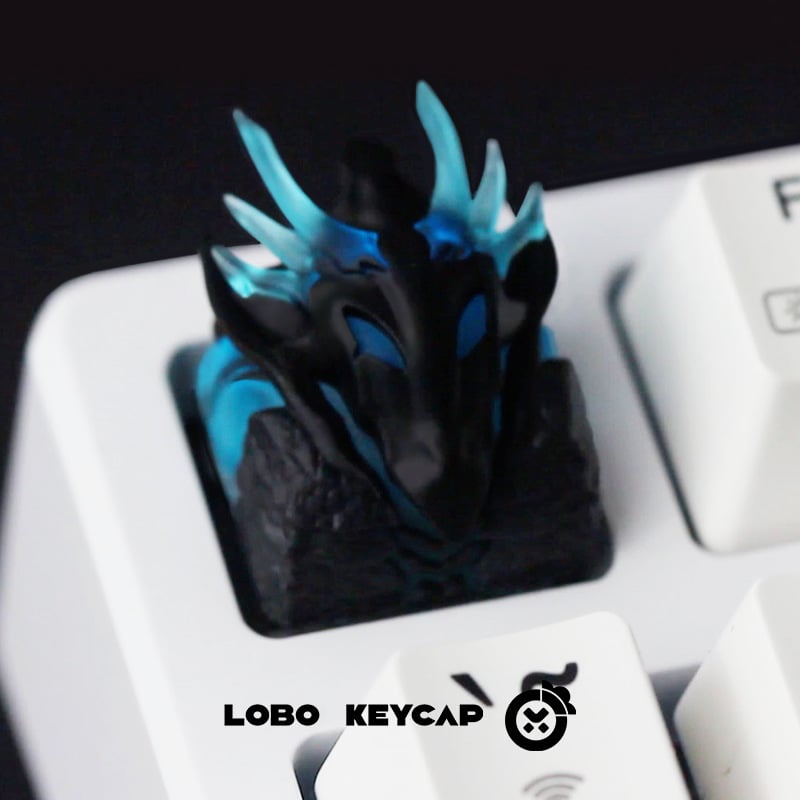 Täiendasin poolläbipaistvat klahvikatet Alone, Shadow Legioni isikupärastatud vaigust mehaanilist klaviatuuri ühe kahemõõtmelise Esc-klahviga