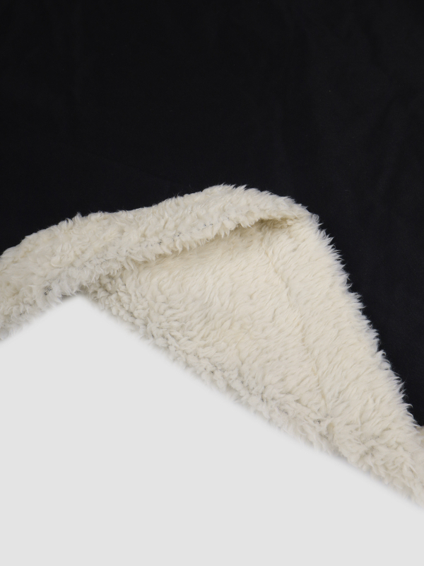 Amazonist pärit piiriülene Euroopa ja Ameerika moodne pluss-suuruses fliisvoodriga paksu kapuutsiga naiste mantel 2024. aasta sügis-talve stiilis