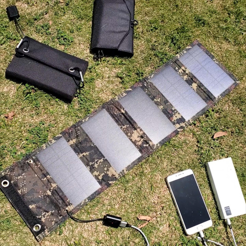 Monokristallilise räni päikeselaadimisplaat reguleeritud välistingimustes kasutatava kaasaskantava kokkupandava mobiiltelefoni laadimise aare kiire laadimisega fotogalvaaniline aku