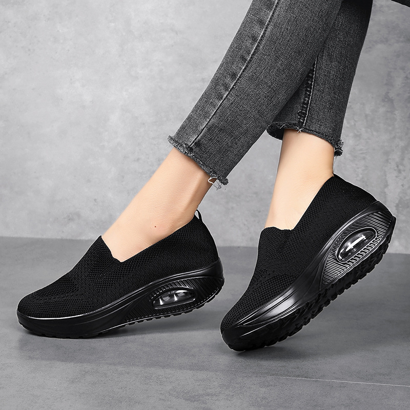 Naiste uued madala suuga kärbsekootud kerged libisevad vabaajajalatsid kiilukujulised õhkpadjaga suurenenud lööke neelava tossud tantsukingad