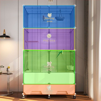 Suur pritsmekindel linnupuur papagoidele, kakaduudele, kuldnokkadele, suurtele müünidele, viirpapagoidele ja kanaarilindudele, luksuslik haljastusvilla