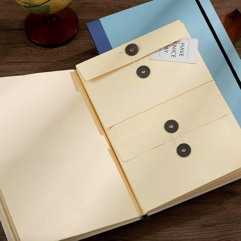 Piiriülene kaustade kataloog, mis sisaldab Manila taskukausta ja organipakendit, 20 tk