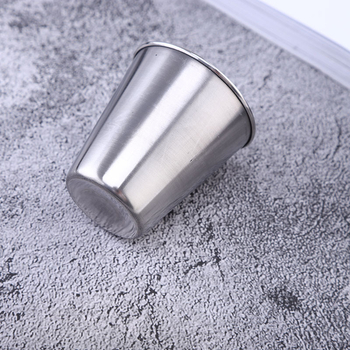 Piiriülene tarne 70ml lihviv roostevabast terasest valge veini klaas Amazonist, kuummüük, kaasaskantav välistingimustes kasutatav telkimiseks mõeldud metallist veeklaas