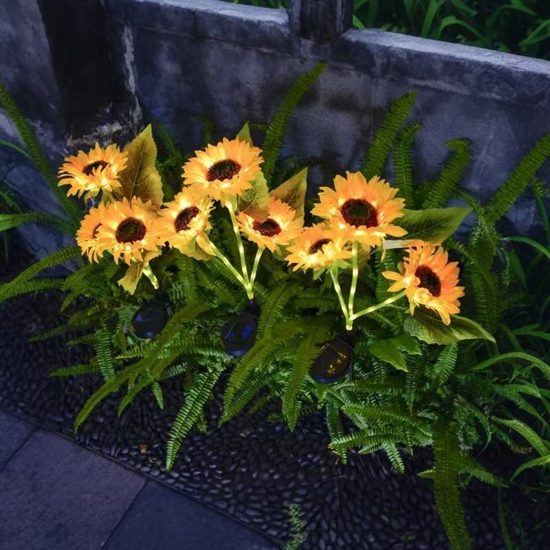 LED vieno–penkių tipų kišamieji toršerai, saulėgrąžų žibintai, lauko sodo kiemo dekoratyviniai šviestuvai, saulės energija varomi žolės žibintai