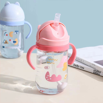 Yi Tong 2642 Cartoon Cat laste iminapp 350ml uus lasteaia beebiõpilase plasttopsi rihm