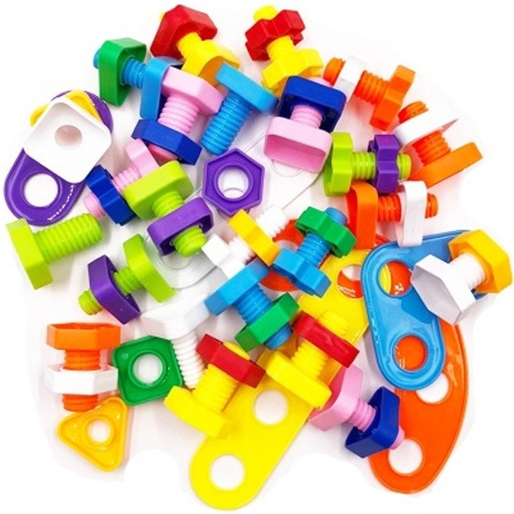 Bērnudārza bērniem vērpjamas skrūvju saskaņošanas montāžas celtniecības bloki 1-2 gadus veciem mazuļiem ar lielām daļiņām, izglītojošas rotaļlietas