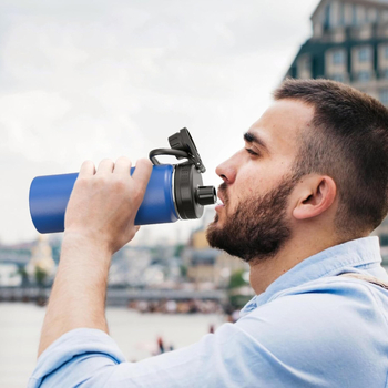 Трансграничен космически капак за чайник с голям капацитет, спортен капак за чайник от PP пластмасов капак, преносим капак за външен монтаж, капак с три пръста